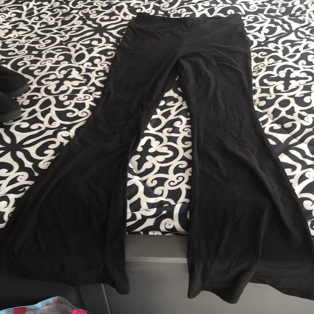 Nice bell bottom leggings